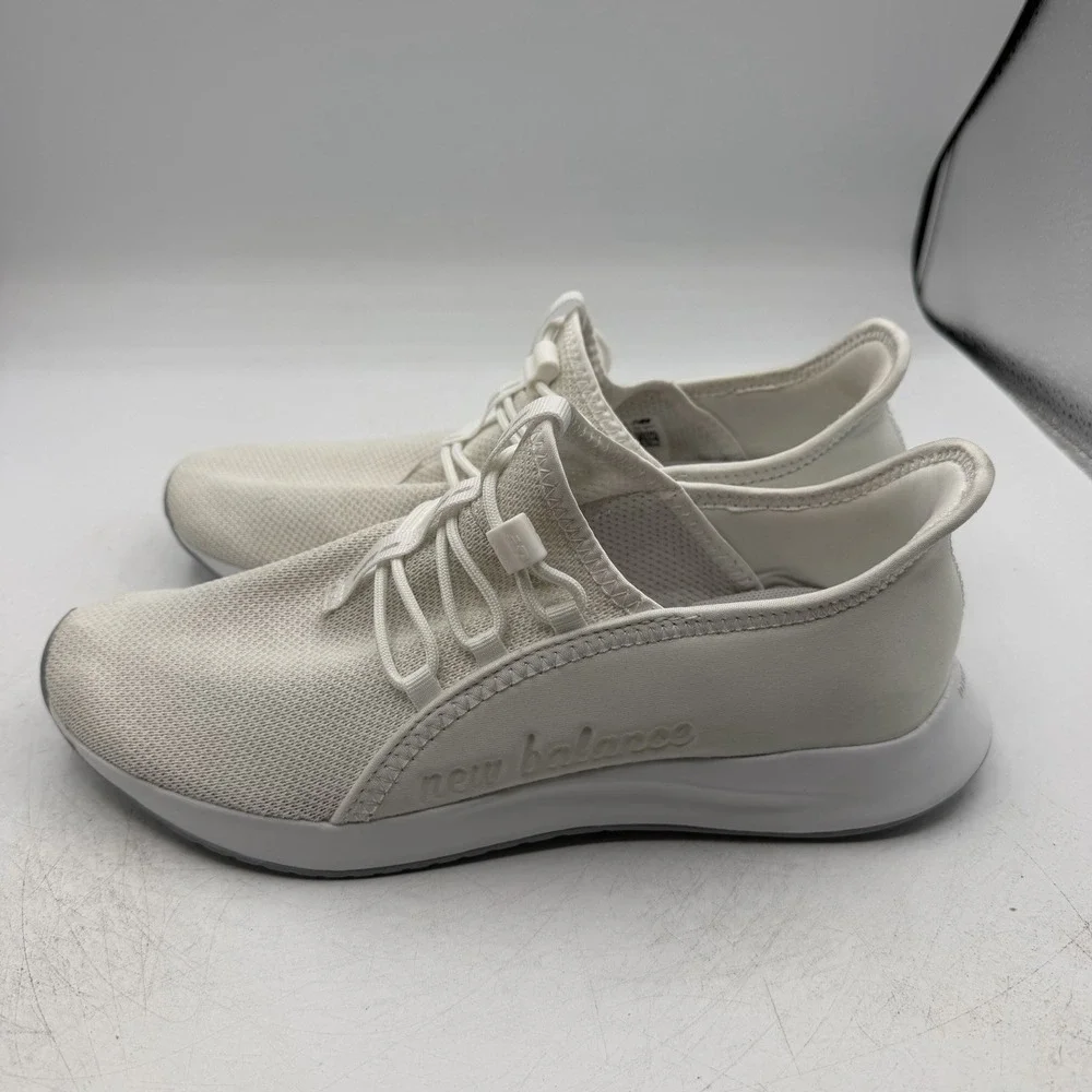 New Balance Dynasoft Lowky Alt Running Shoes Womens 10 B White Sneakers WALWKALW